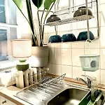 Arty Studio Flat At Downtown Апартаменты *