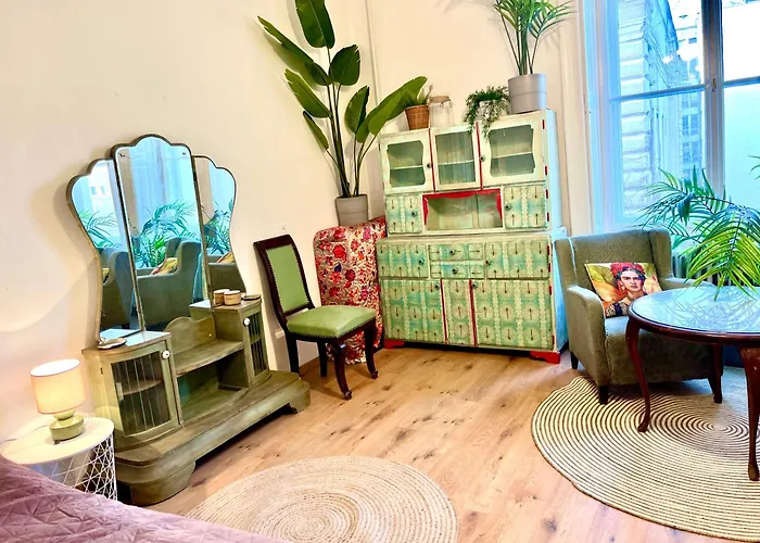 公寓 Arty Studio Flat At Downtown *