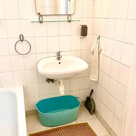 Arty Studio Flat At Downtown